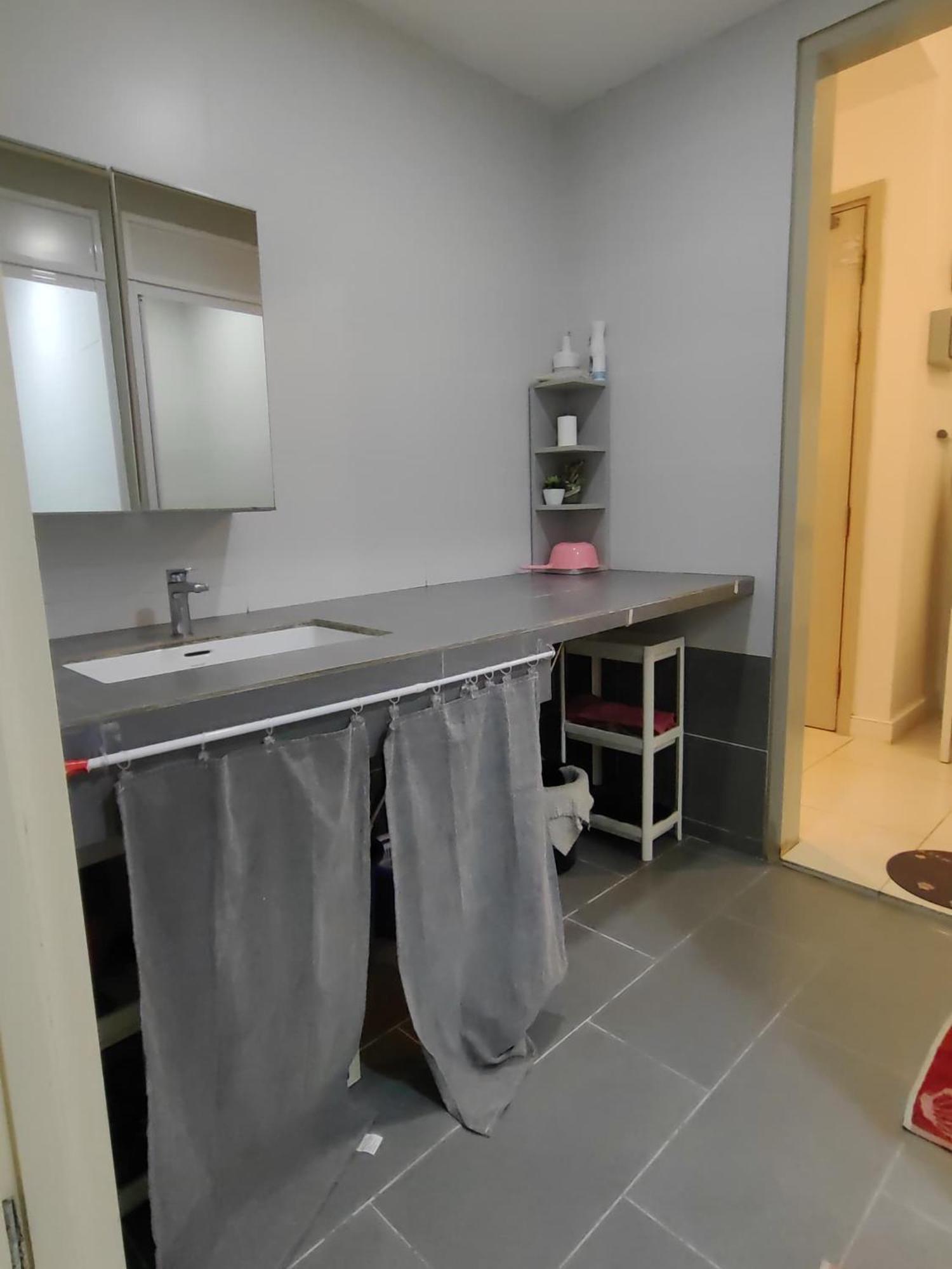 Homezstay Soho Timesquare Miri Esterno foto